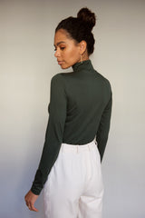 Leichter Rollkragenpullover aus Tencel in grün